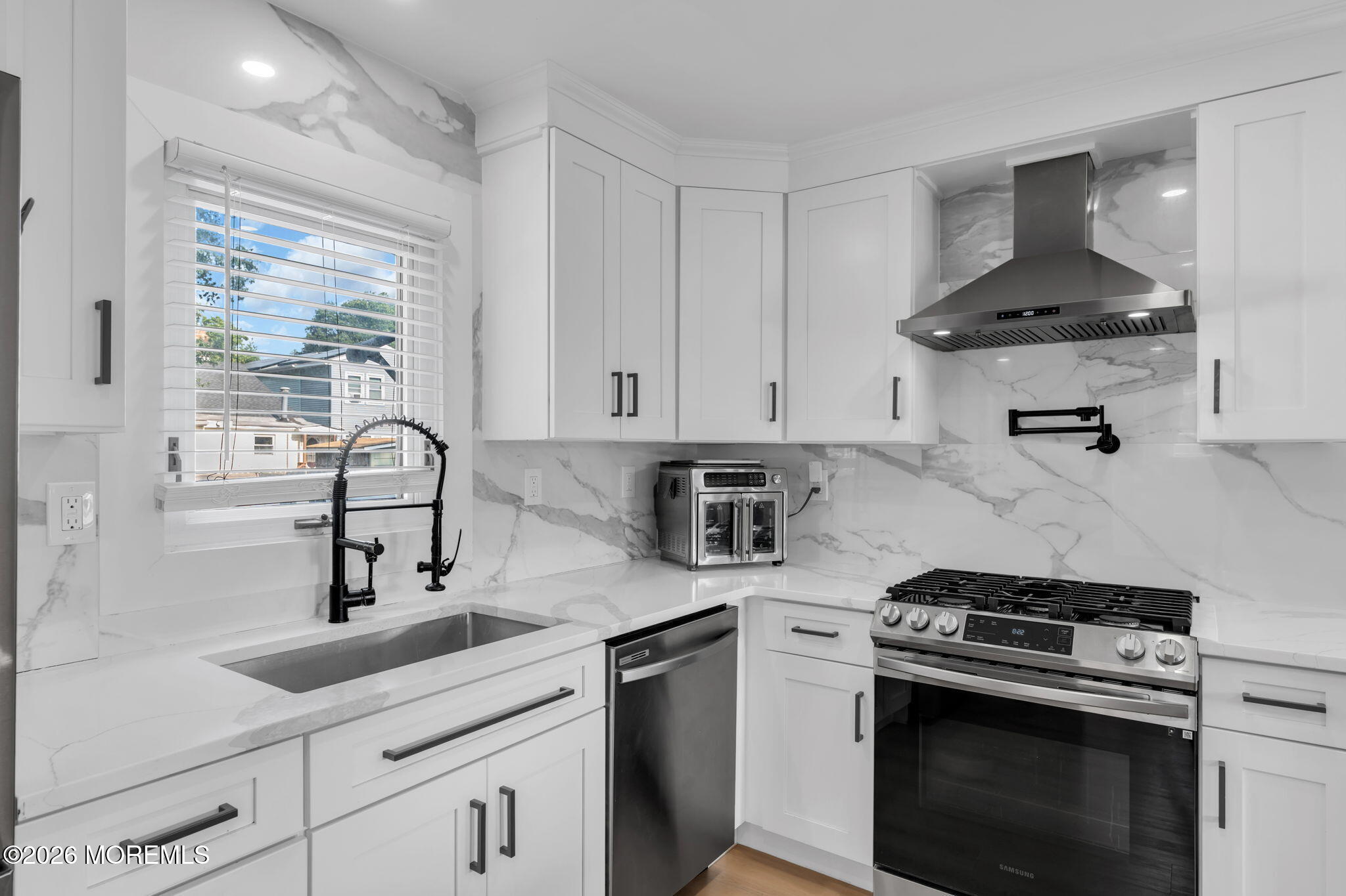 27 Sunset Street Keansburg NJ 07734