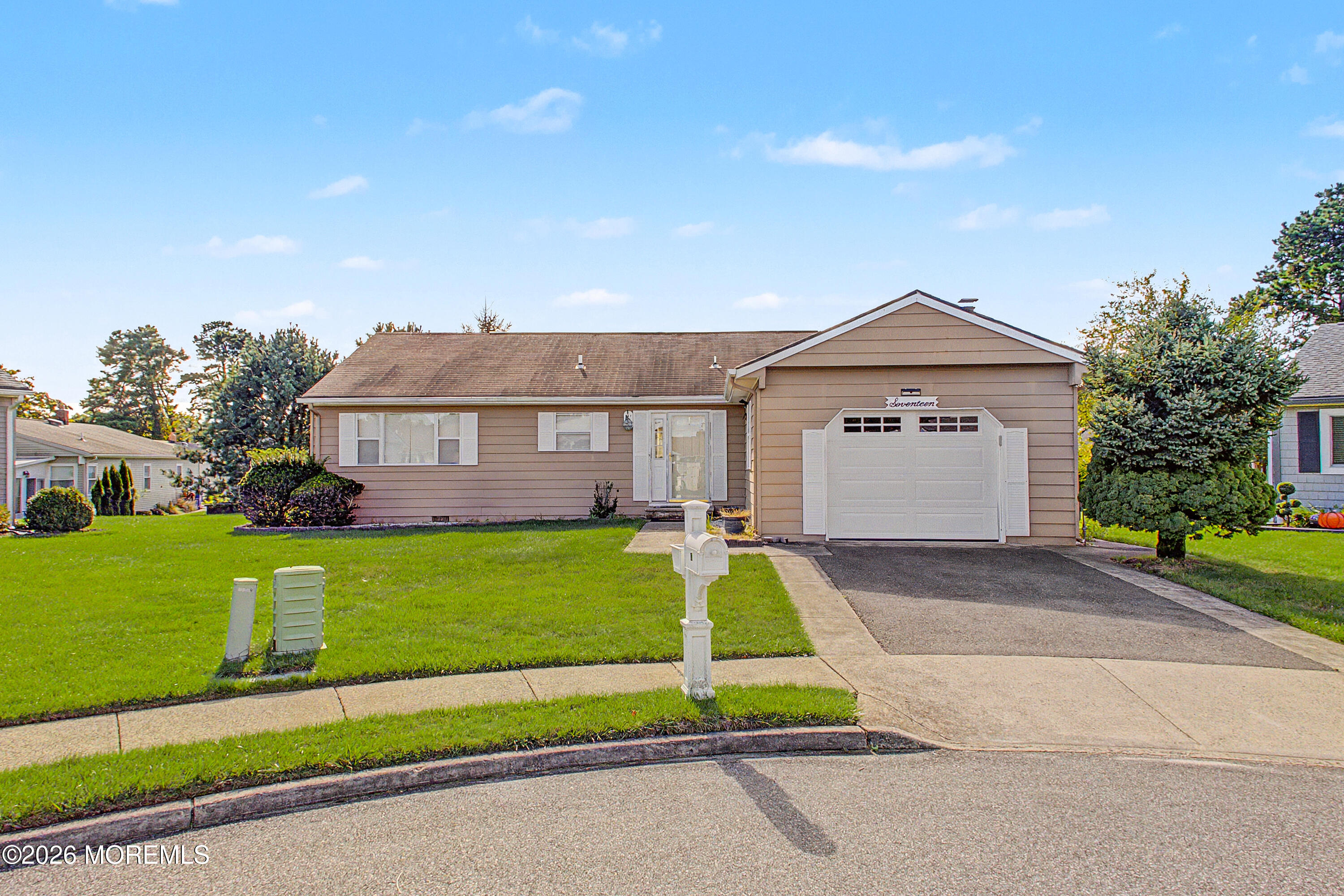 17 Jobson Court Toms River NJ 08757