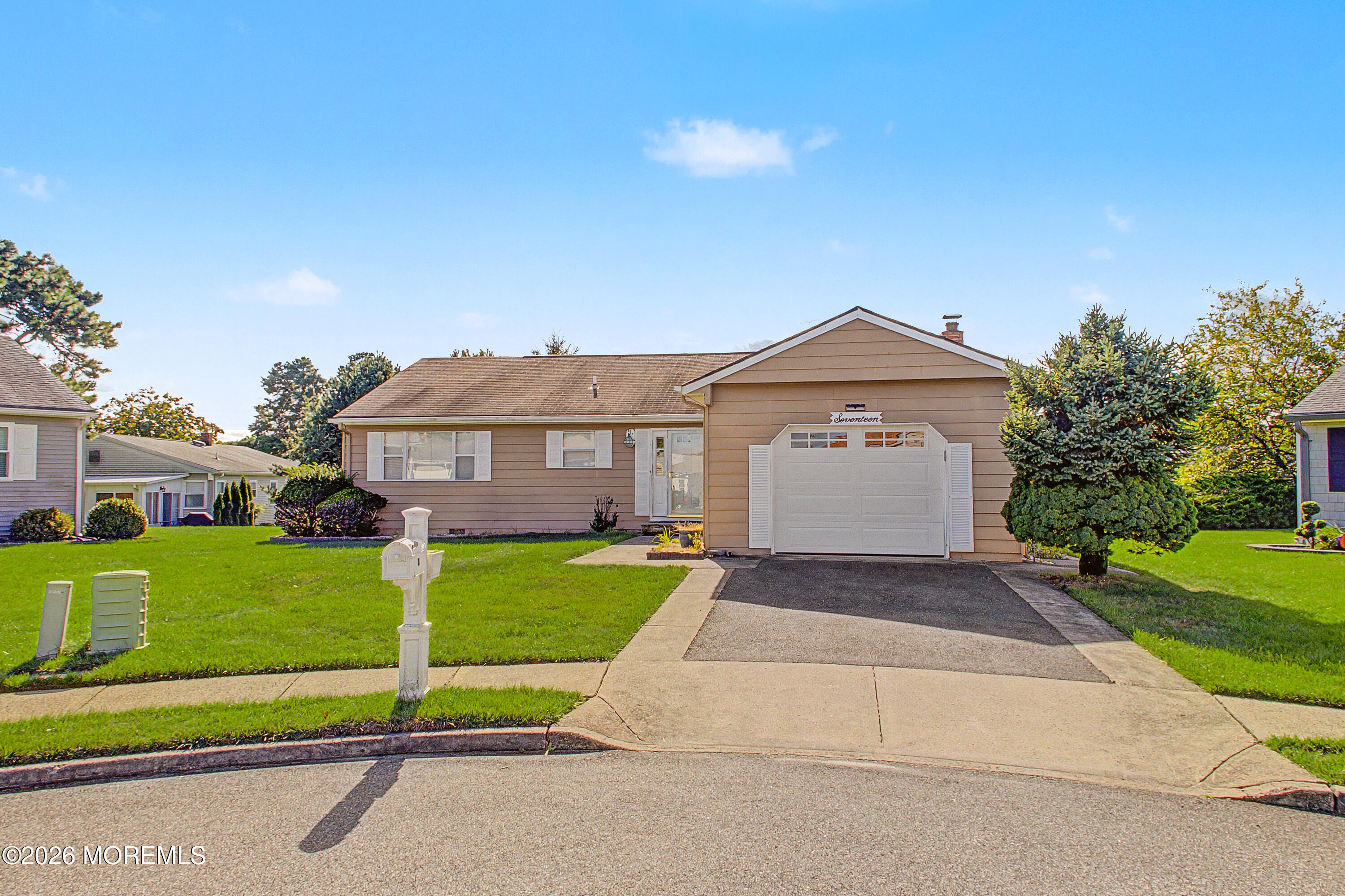 17 Jobson Court Toms River NJ 08757