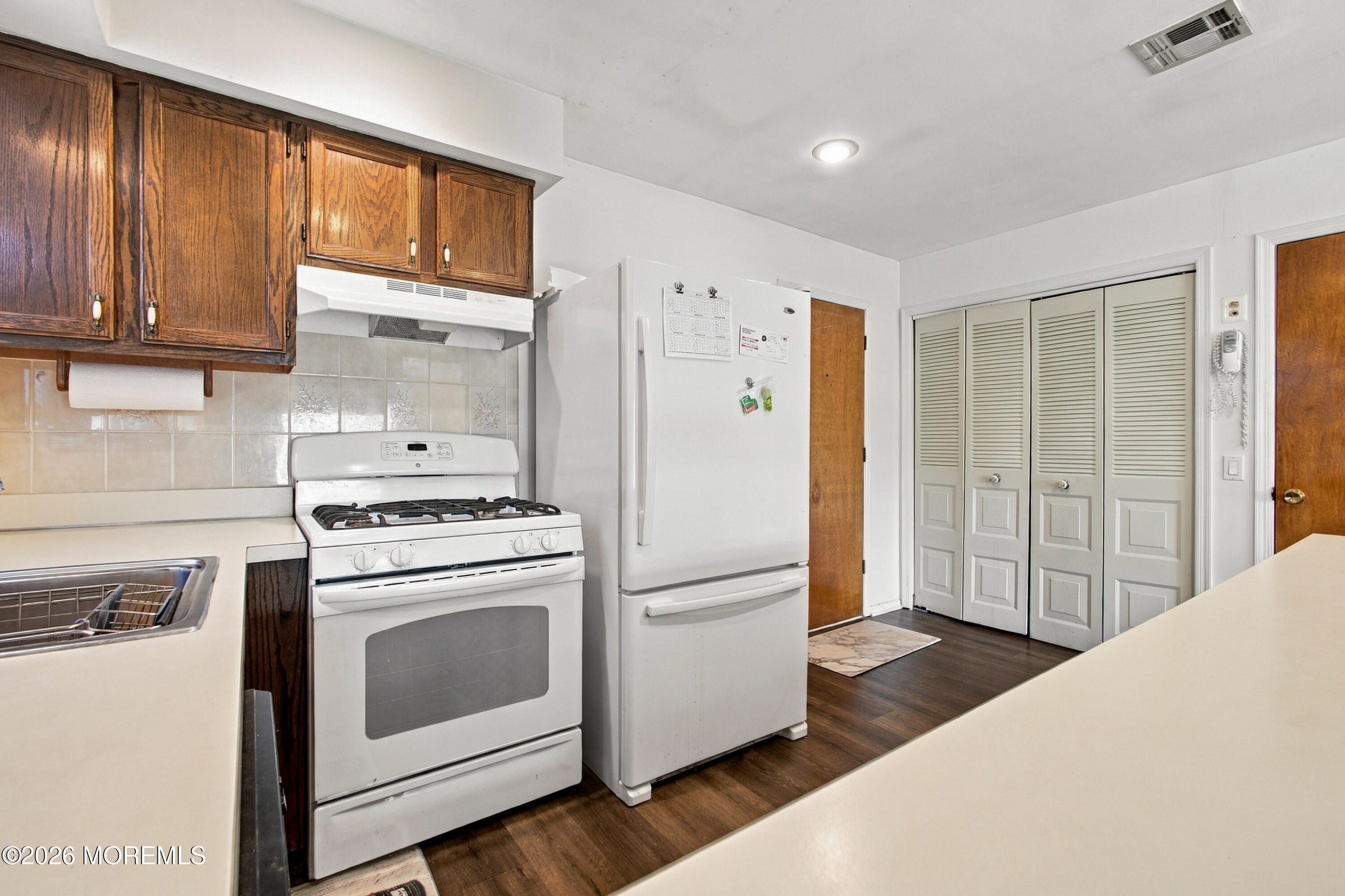 17 Jobson Court Toms River NJ 08757
