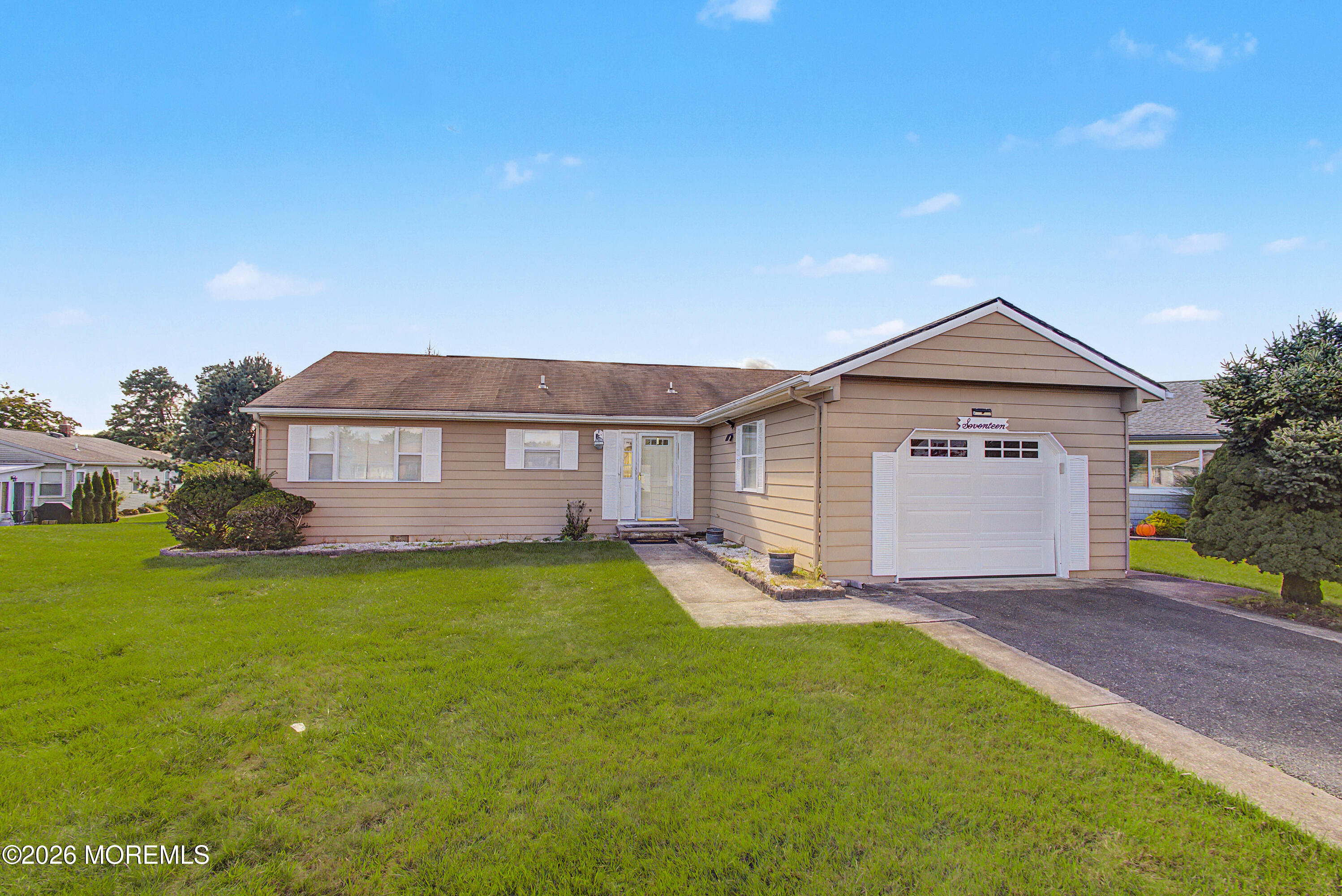 17 Jobson Court Toms River NJ 08757