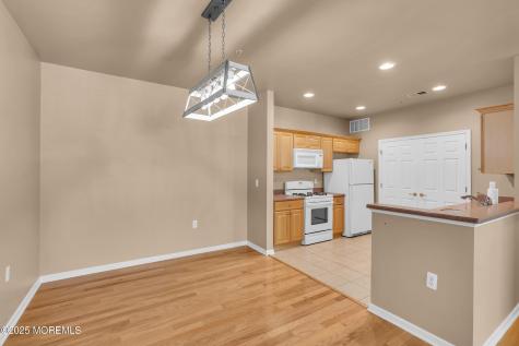 219 Sophee Lane Lakewood NJ 08701