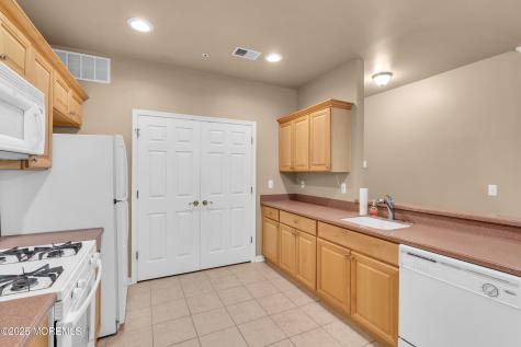 219 Sophee Lane Lakewood NJ 08701