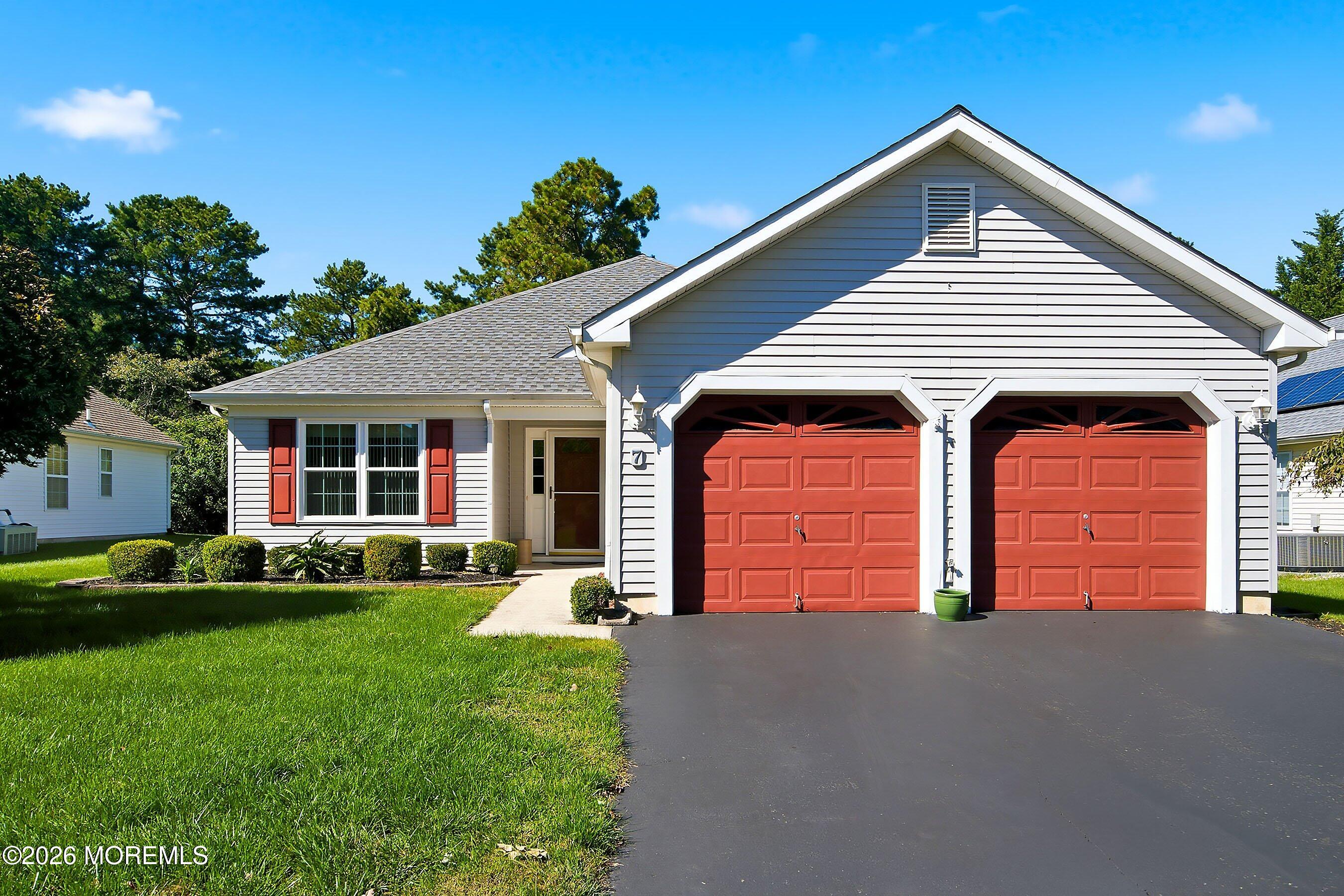 7 Meadows Lane Whiting NJ 08759