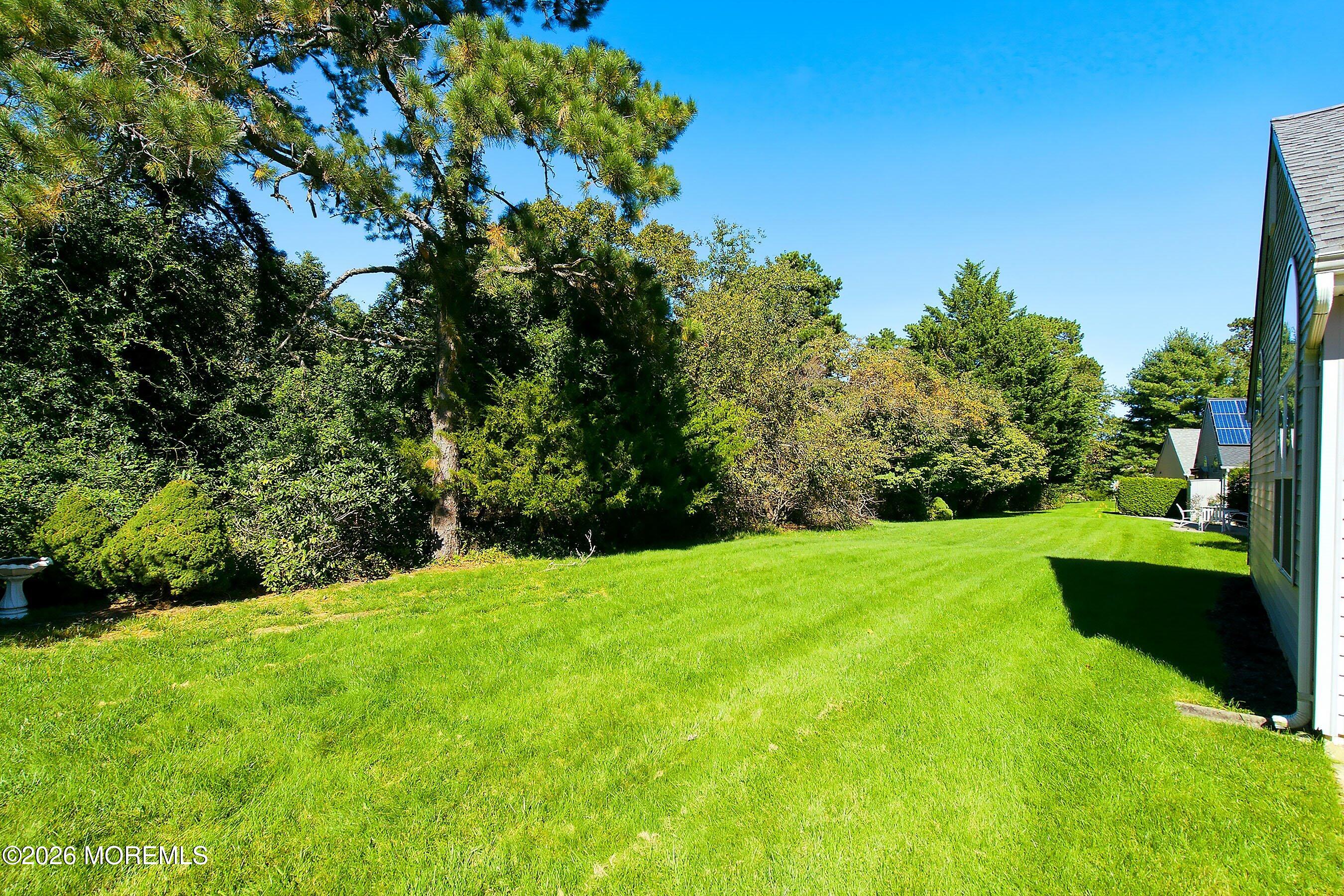 7 Meadows Lane Whiting NJ 08759
