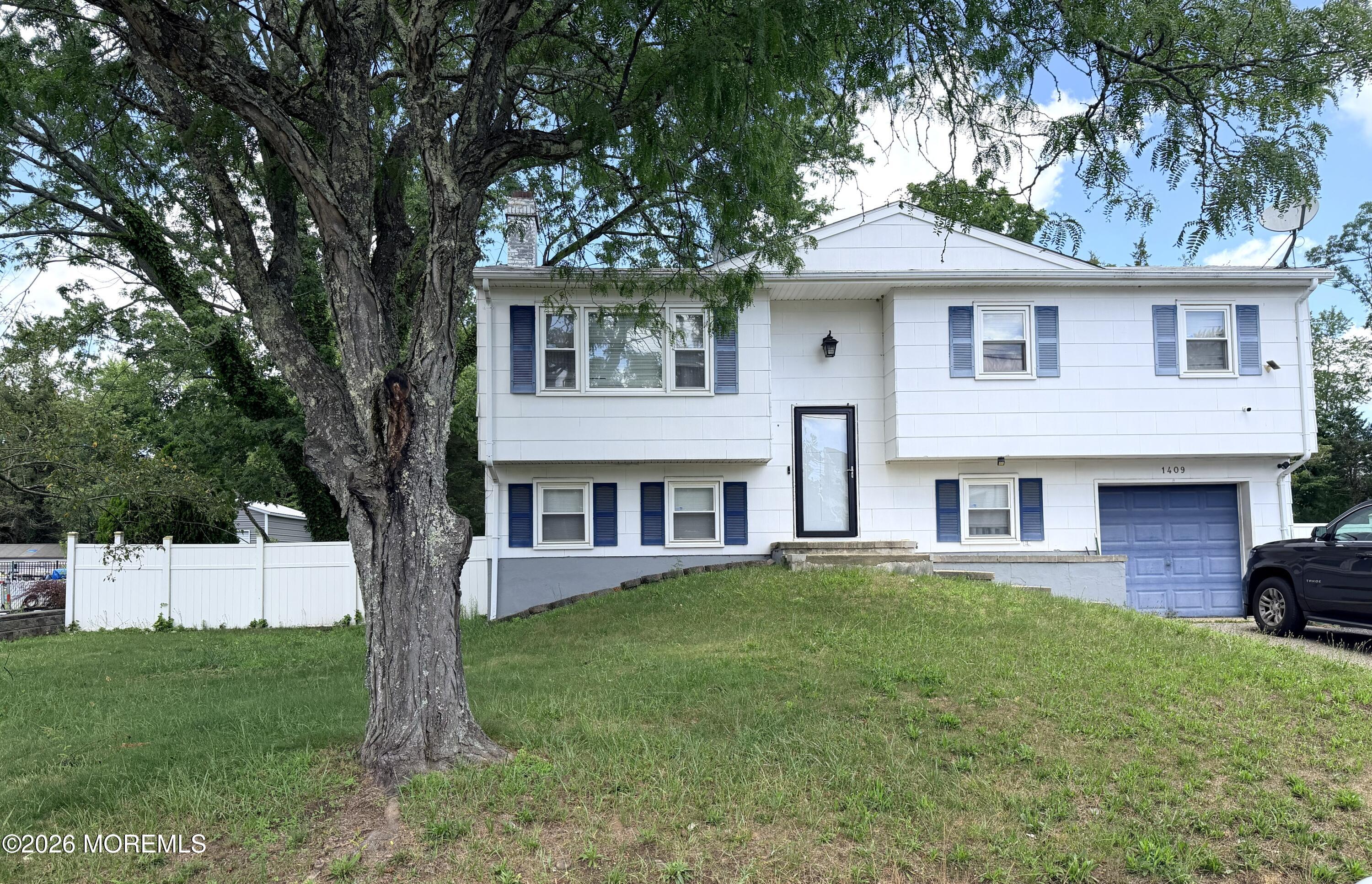 1409 Brookfield Drive Lakewood NJ 08701