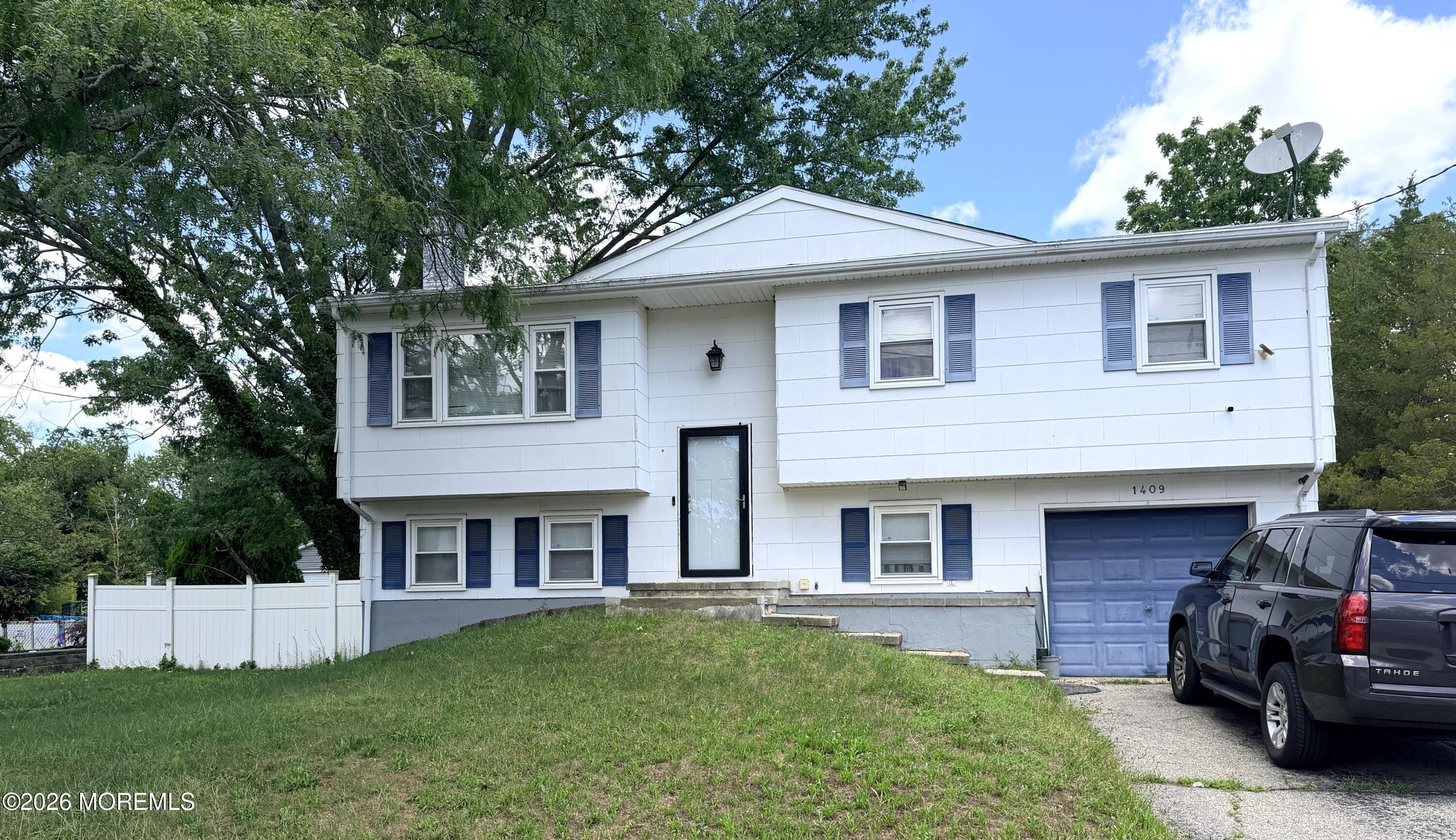 1409 Brookfield Drive Lakewood NJ 08701