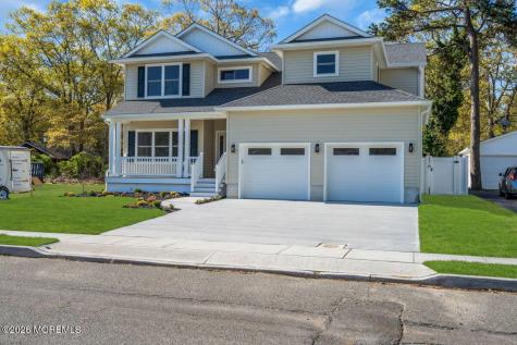 318 E Cape May Avenue Ocean Gate NJ 08740