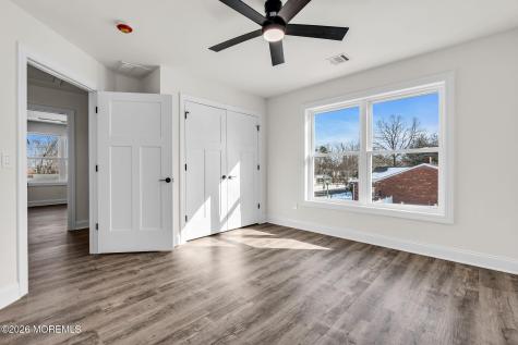 318 E Cape May Avenue Ocean Gate NJ 08740