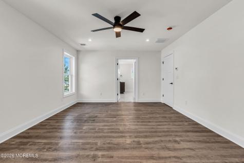 318 E Cape May Avenue Ocean Gate NJ 08740