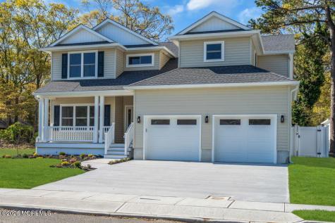 318 E Cape May Avenue Ocean Gate NJ 08740