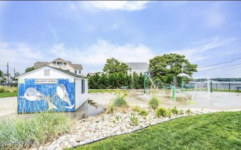 318 E Cape May Avenue Ocean Gate NJ 08740
