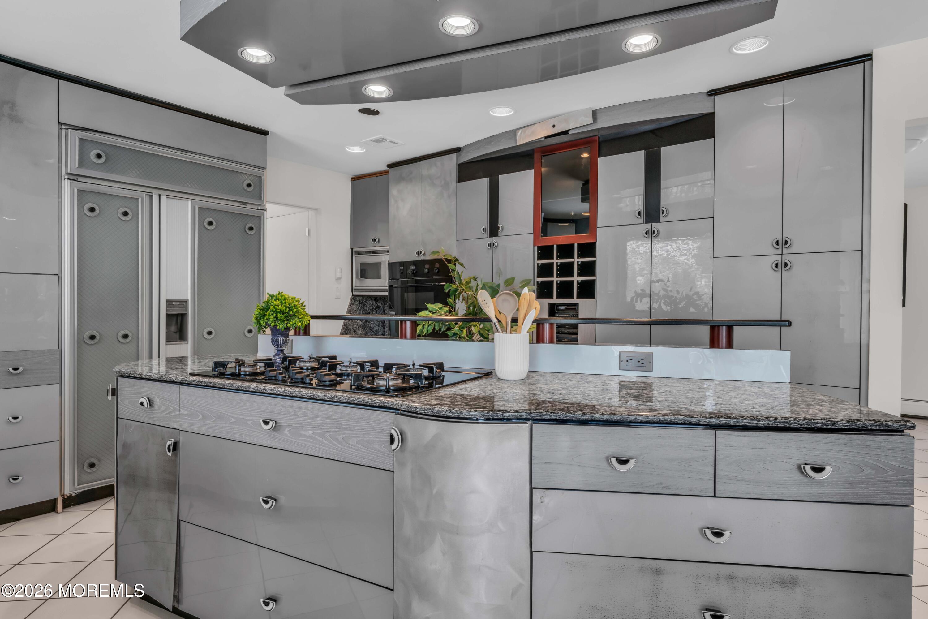 19 Dartmoor Drive Manalapan NJ 07726