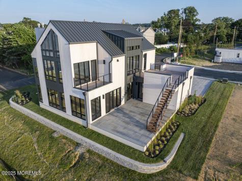 4 Brant Drive Atlantic Highlands NJ 07716