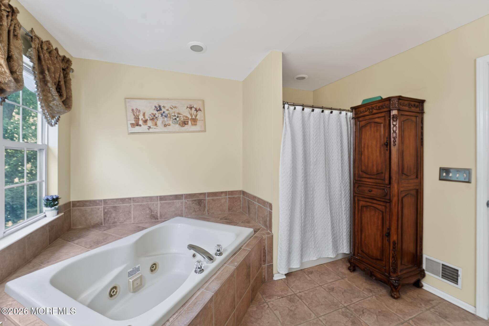 101 Cardinal Drive Jackson NJ 08527