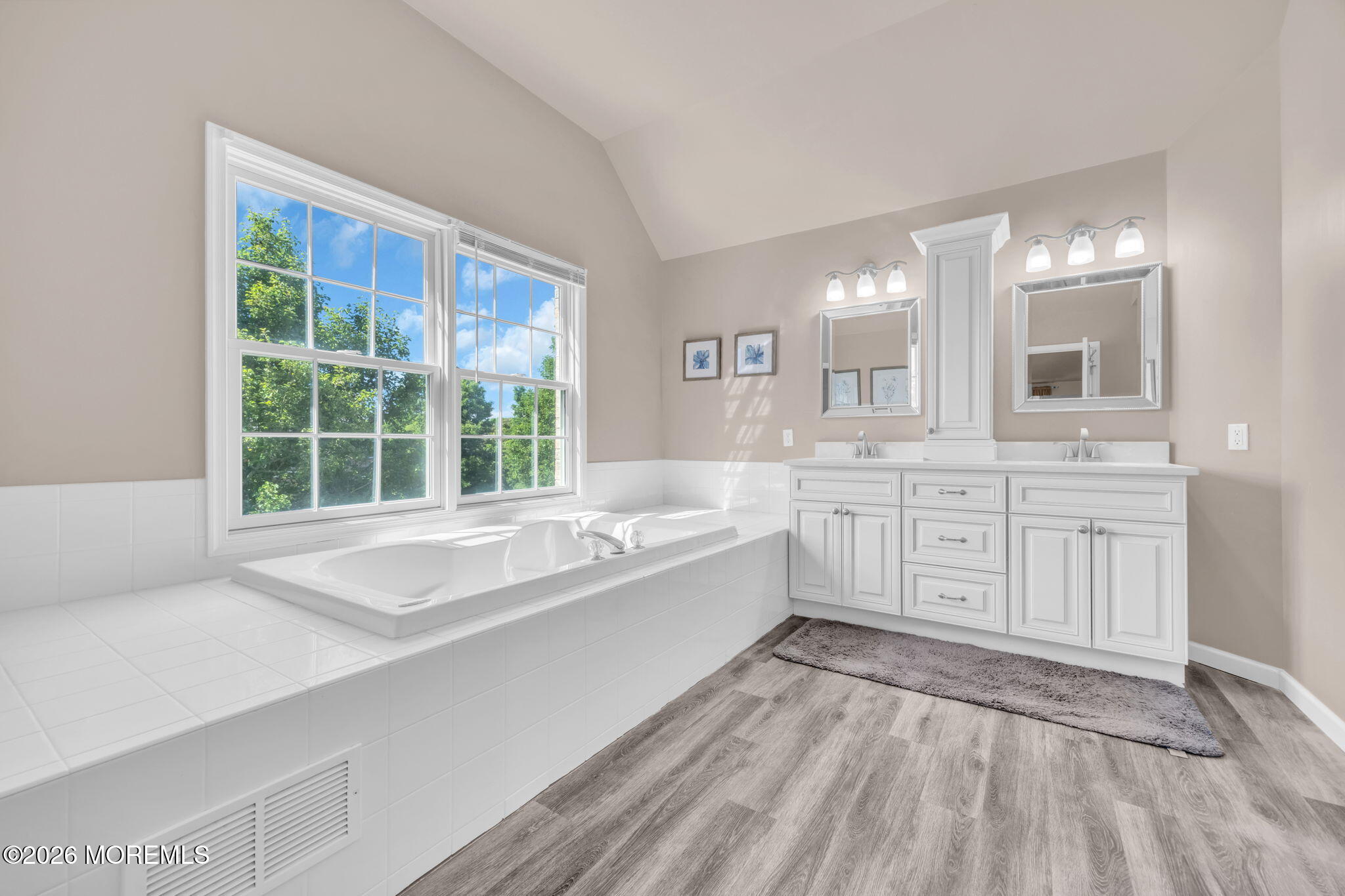 64 Monkton Road Manalapan NJ 07726
