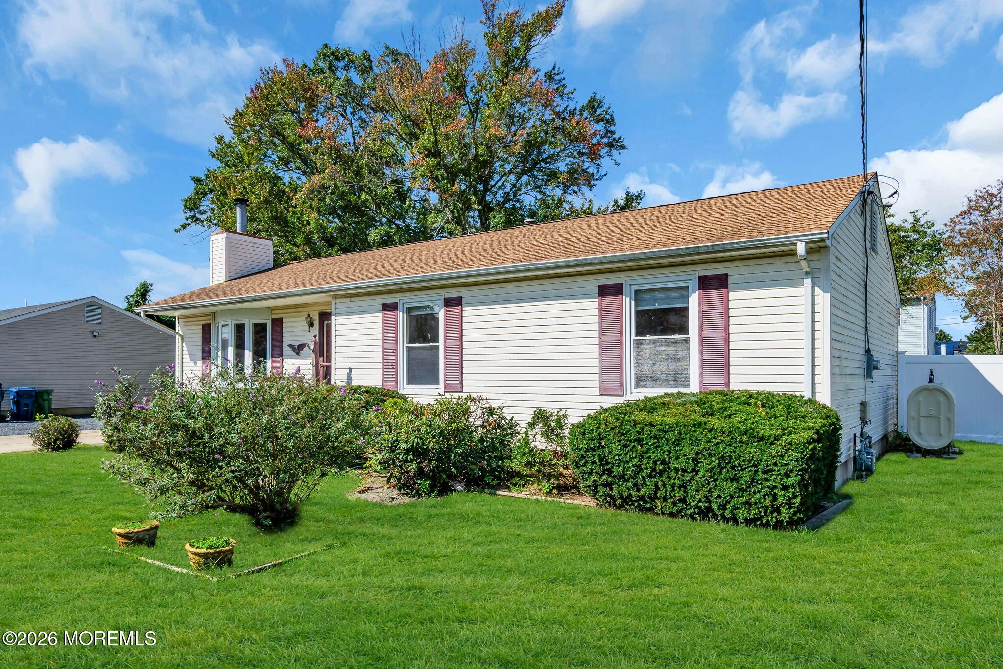 1228 Spray Avenue Beachwood NJ 08722