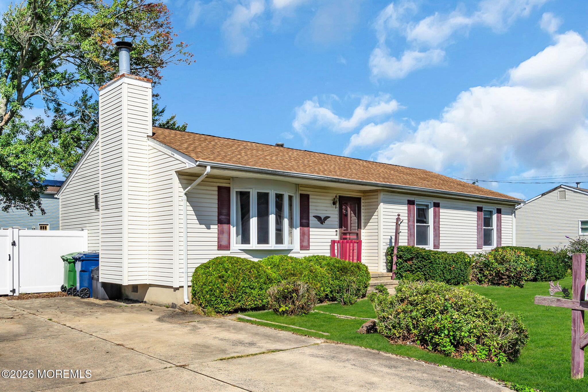 1228 Spray Avenue Beachwood NJ 08722