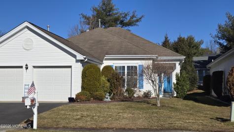 33 Greenways Lane Lakewood NJ 08701