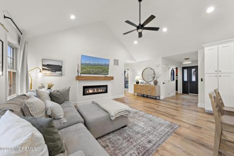 117 Bowline Road Manahawkin NJ 08050