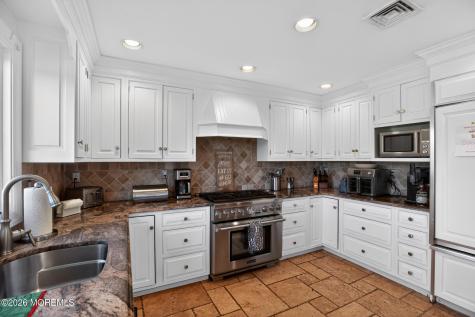 30 Tobi Court Freehold NJ 07728
