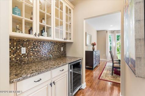 7 Highpoint Road Holmdel NJ 07733