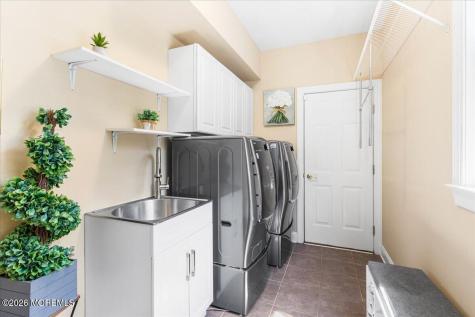 7 Highpoint Road Holmdel NJ 07733