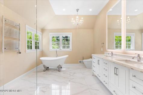 7 Highpoint Road Holmdel NJ 07733