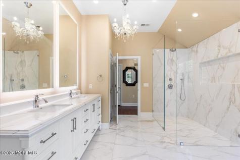 7 Highpoint Road Holmdel NJ 07733