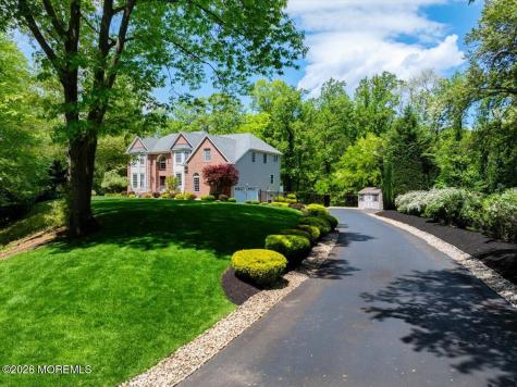 7 Highpoint Road Holmdel NJ 07733