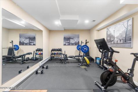 7 Highpoint Road Holmdel NJ 07733