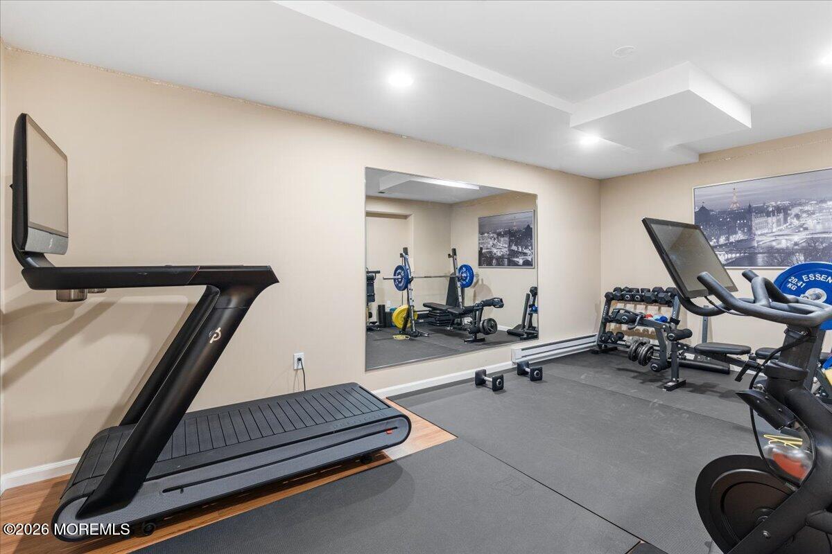 7 Highpoint Road Holmdel NJ 07733