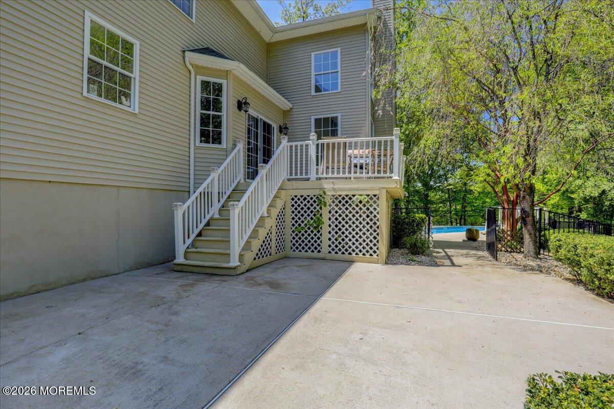 7 Highpoint Road Holmdel NJ 07733