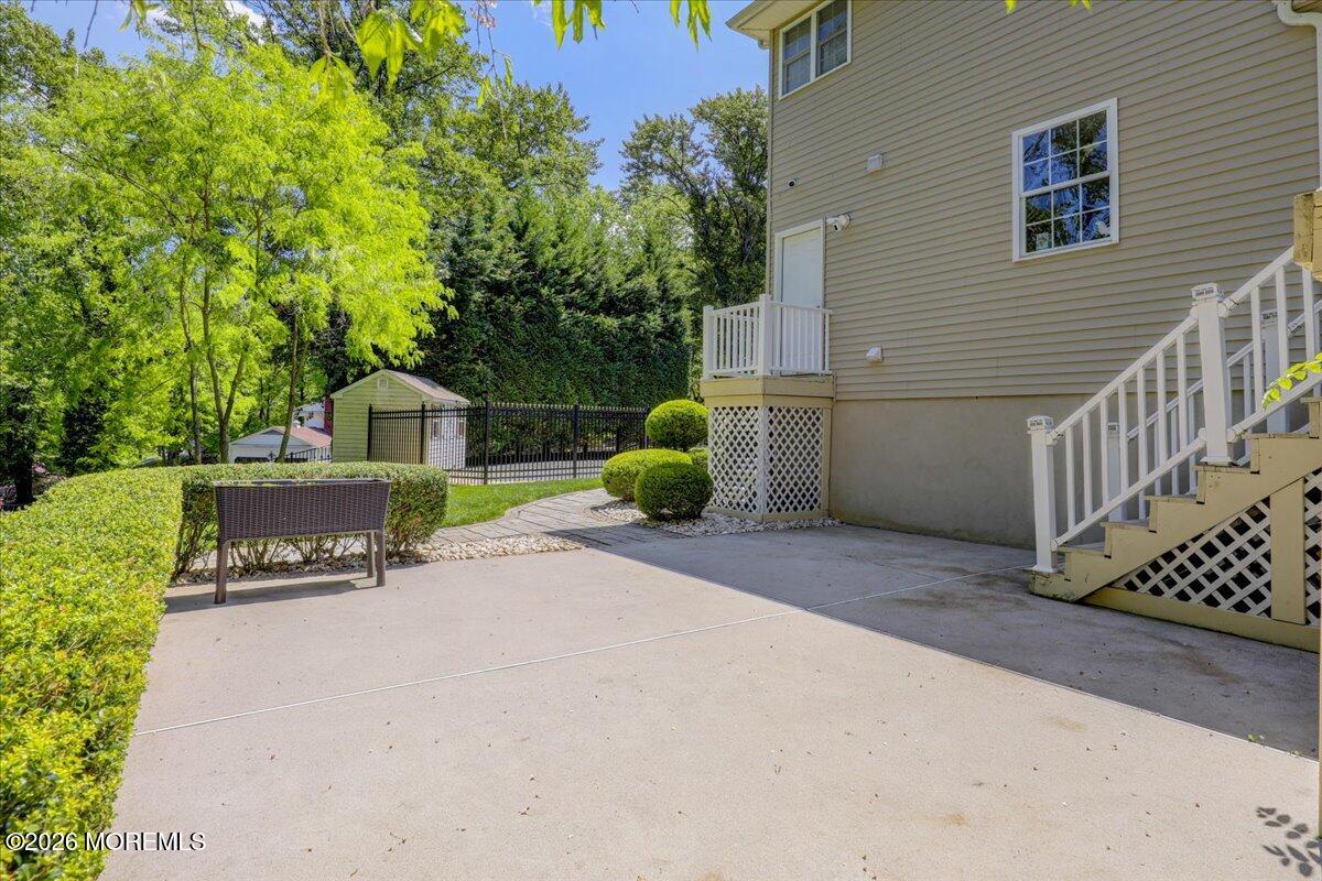 7 Highpoint Road Holmdel NJ 07733