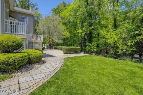 7 Highpoint Road Holmdel NJ 07733