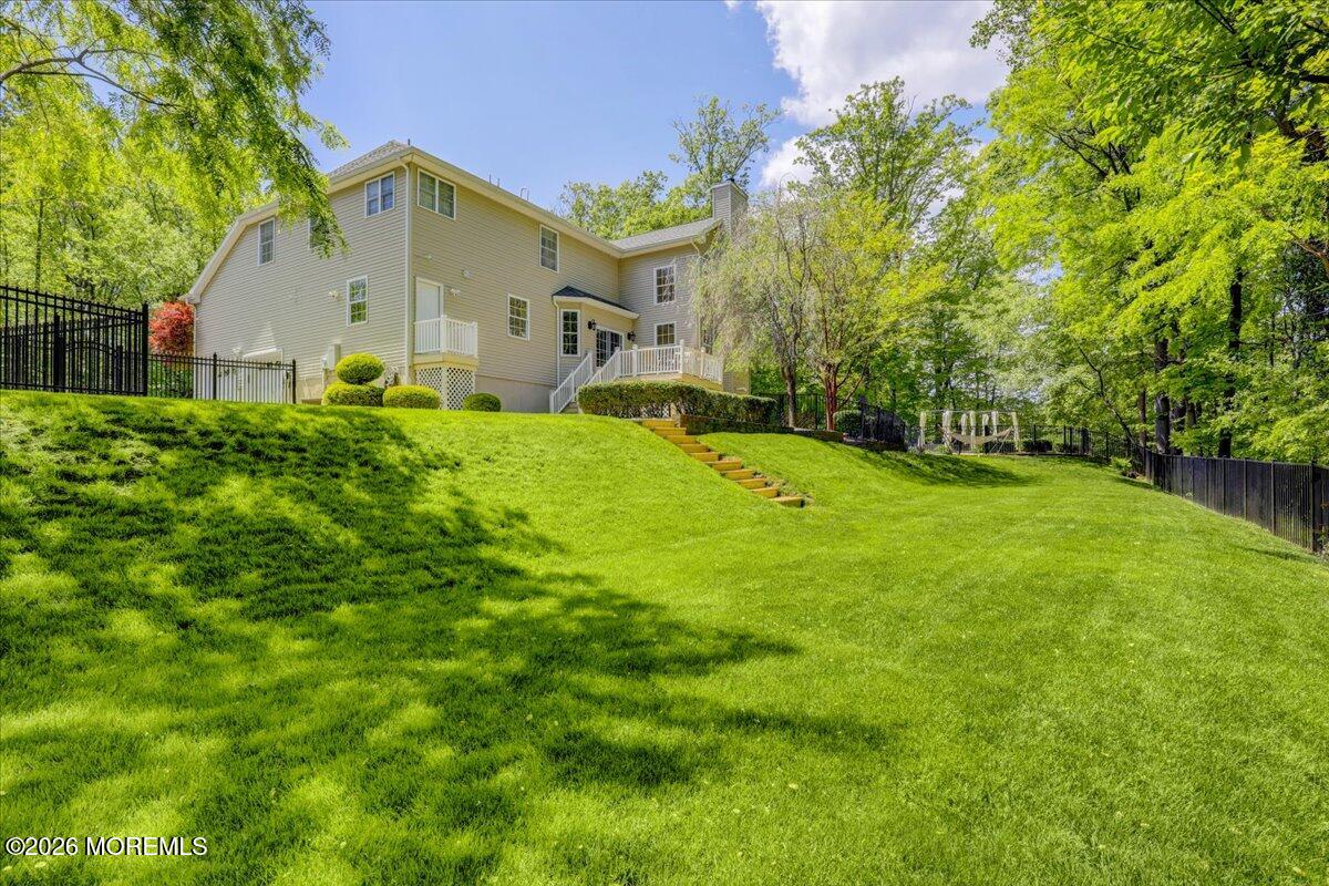 7 Highpoint Road Holmdel NJ 07733