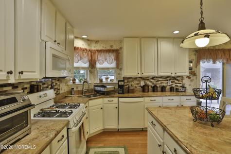 486 Mermaid Drive Manahawkin NJ 08050