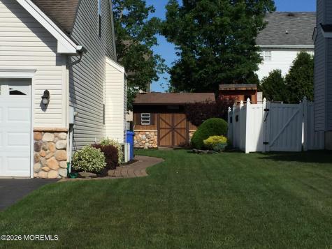 486 Mermaid Drive Manahawkin NJ 08050