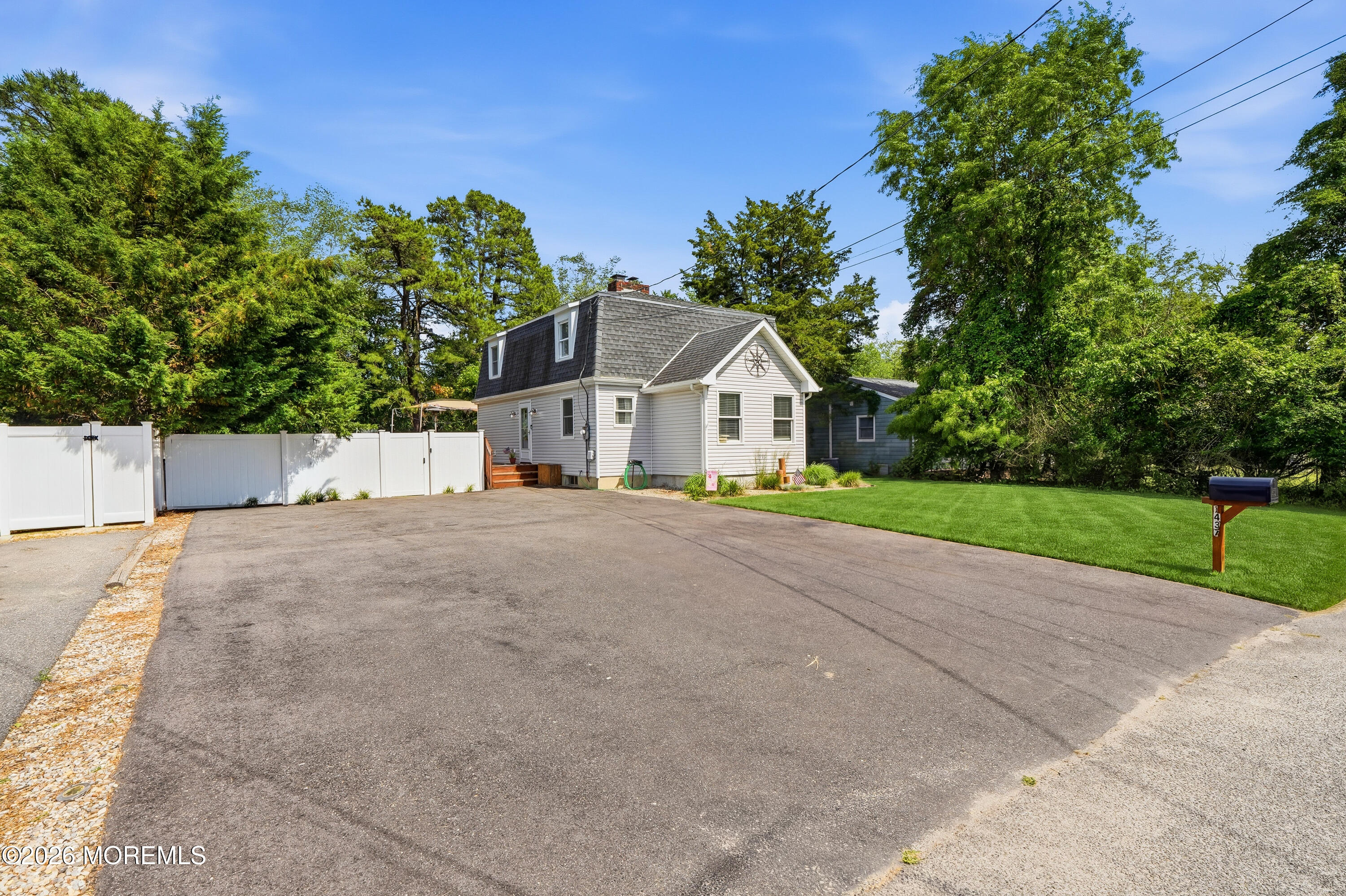 1437 Jay Street Forked River NJ 08731