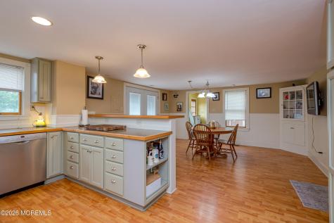 430 Jacobstown Cookstown Road Wrightstown NJ 08562