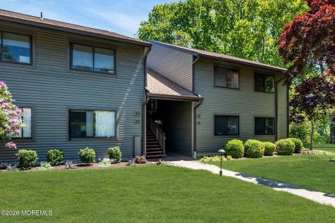 34 Dickinson Court Red Bank NJ 07701