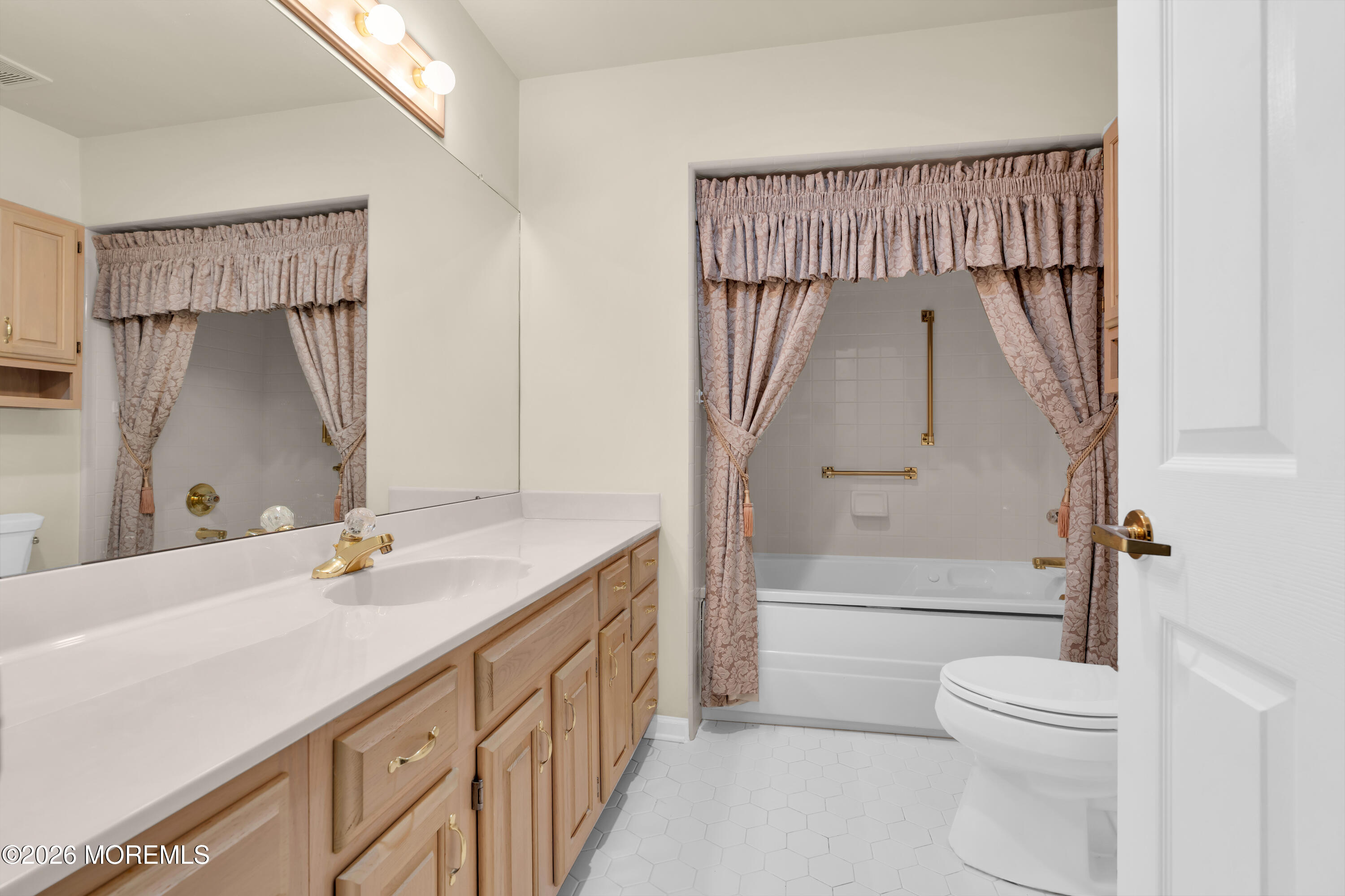 1940 Kwansan Court Toms River NJ 08755