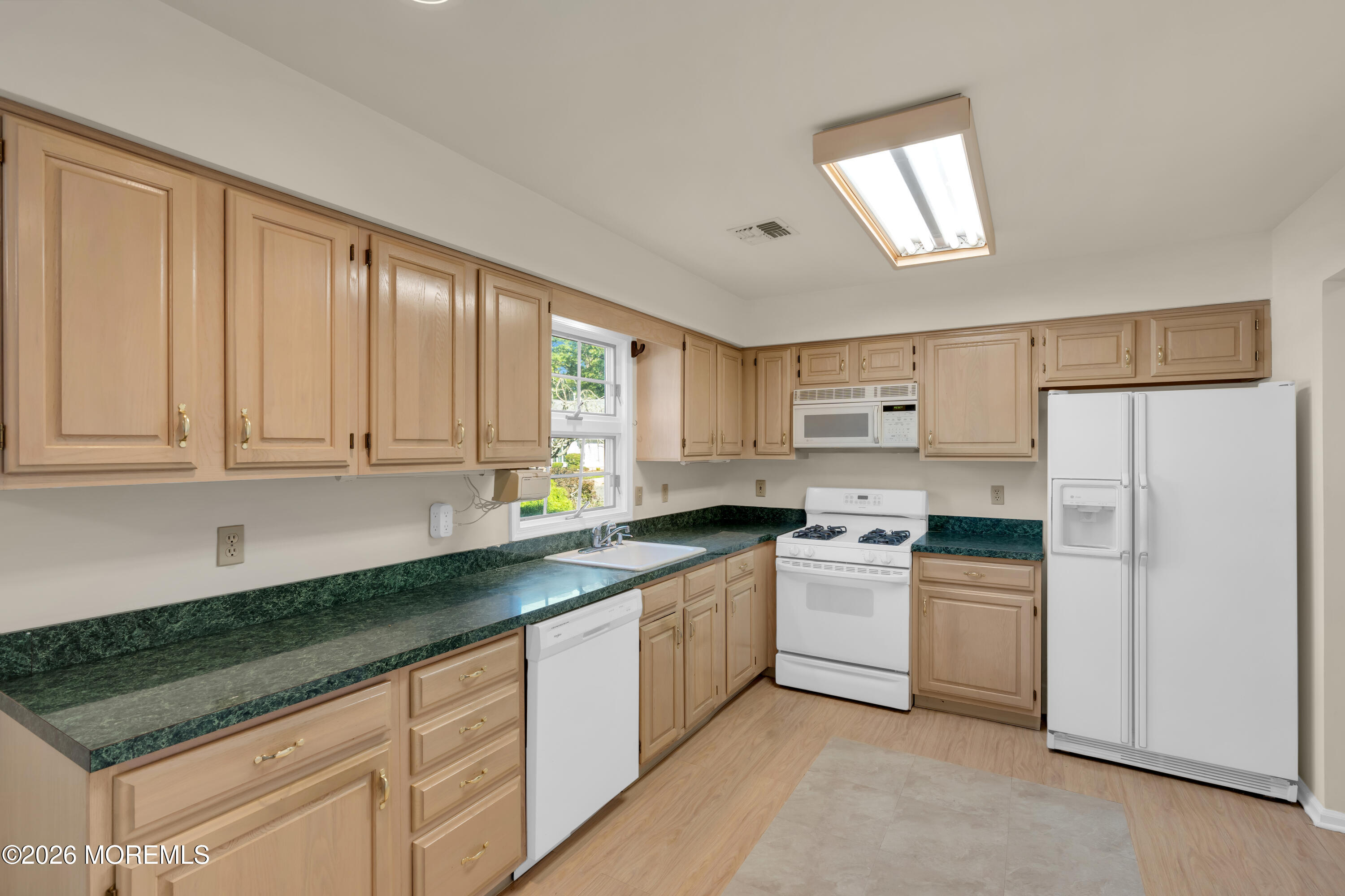 1940 Kwansan Court Toms River NJ 08755