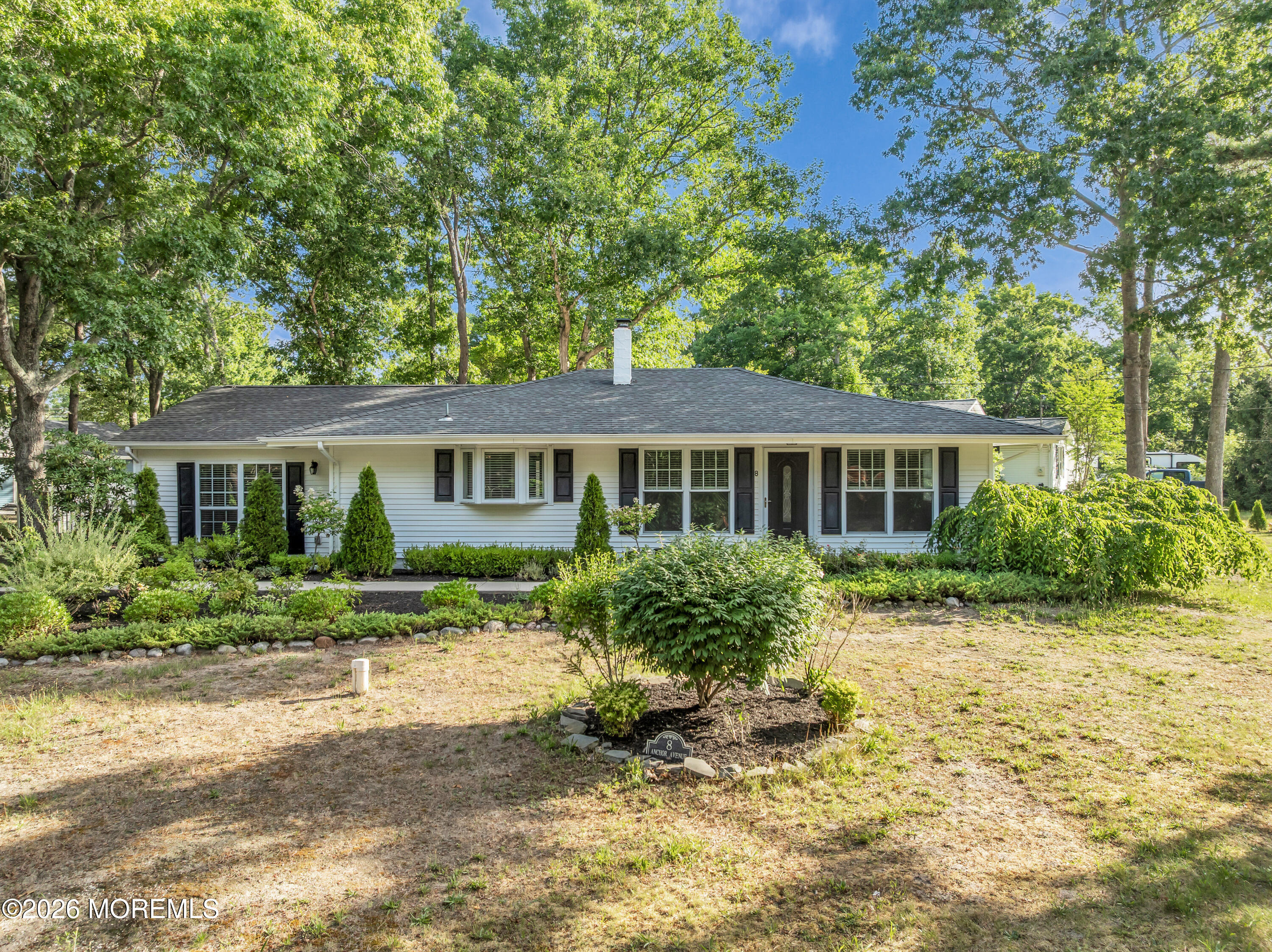 8 Anchor Avenue Manahawkin NJ 08050