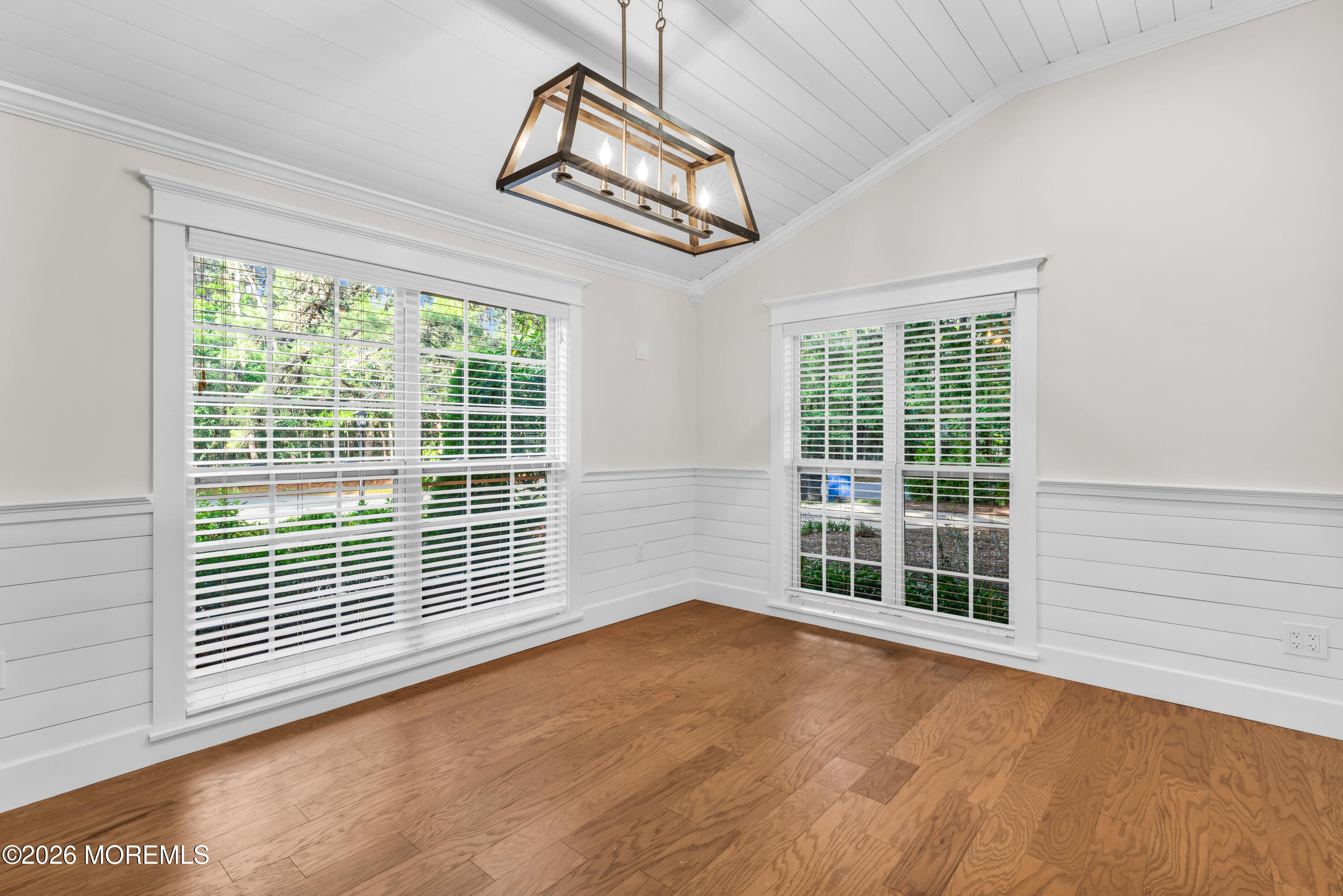 8 Anchor Avenue Manahawkin NJ 08050