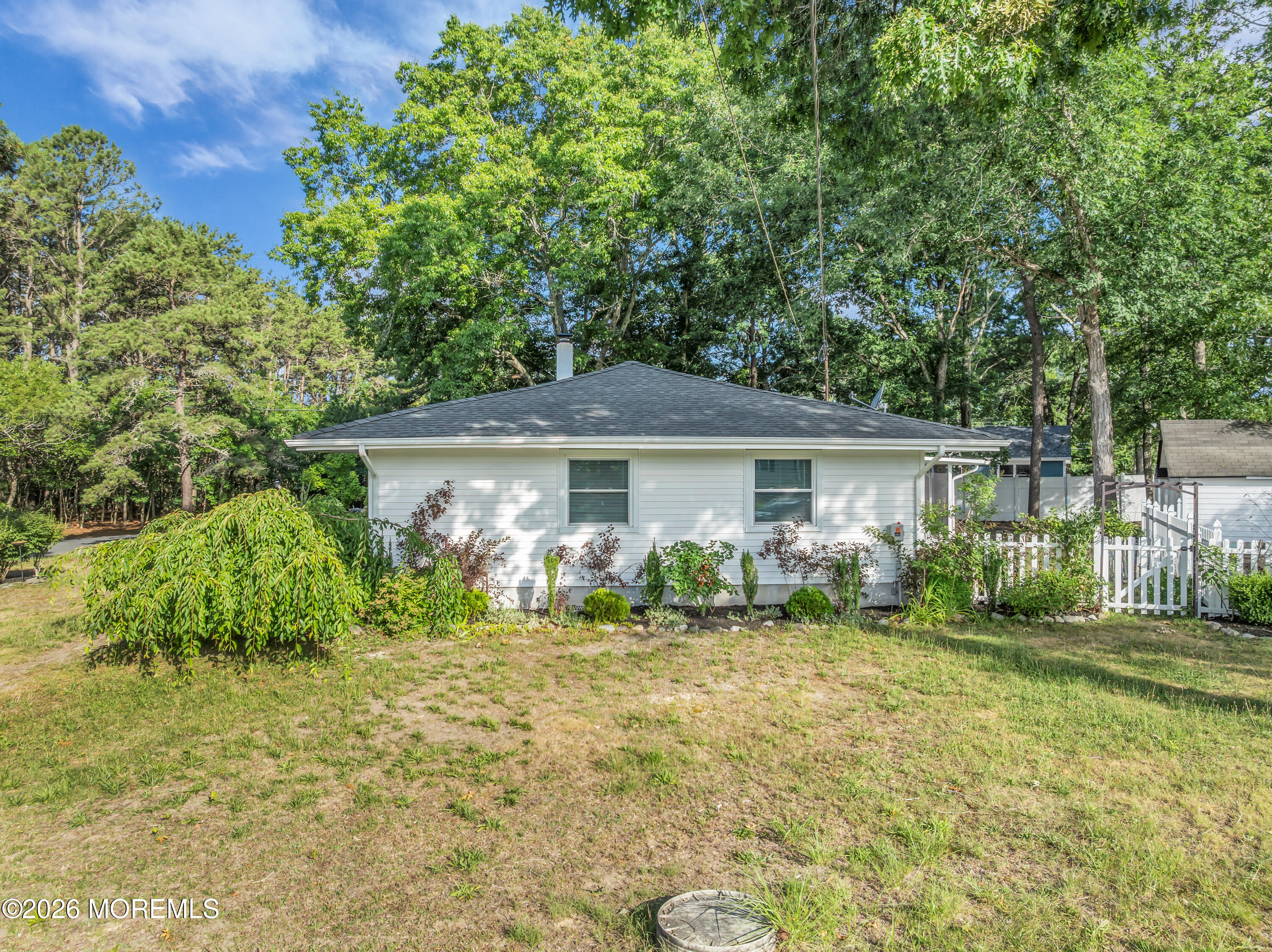 8 Anchor Avenue Manahawkin NJ 08050
