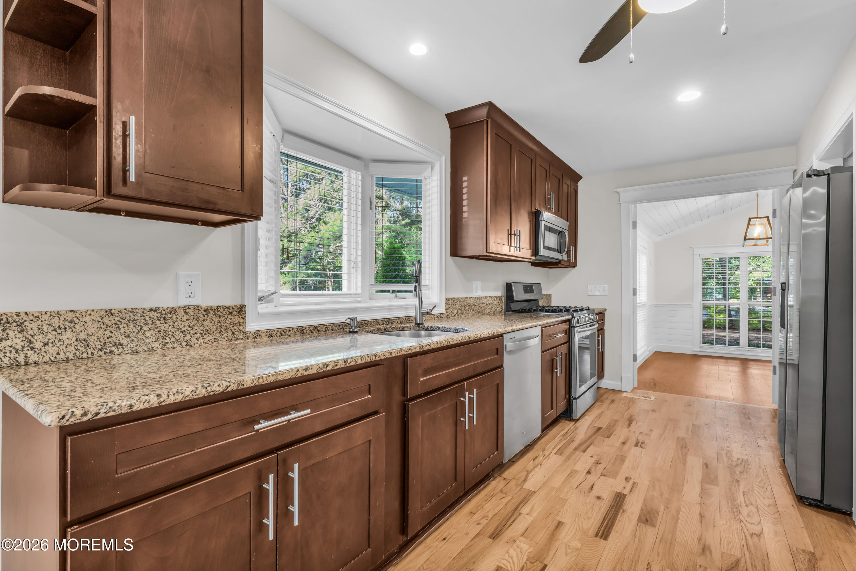 8 Anchor Avenue Manahawkin NJ 08050