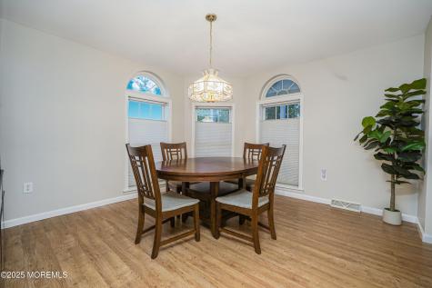 39 Oak Ridge Lane Manahawkin NJ 08050