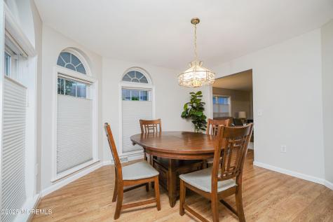 39 Oak Ridge Lane Manahawkin NJ 08050