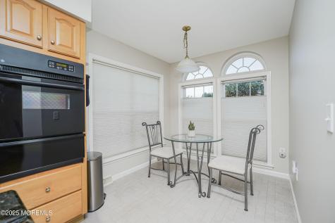 39 Oak Ridge Lane Manahawkin NJ 08050